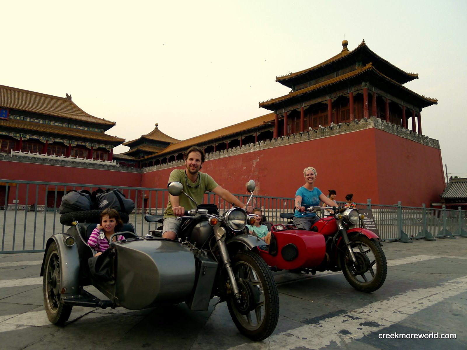 Beijing from a WWI motorcycle sidecar – Asia – China – Day 14
