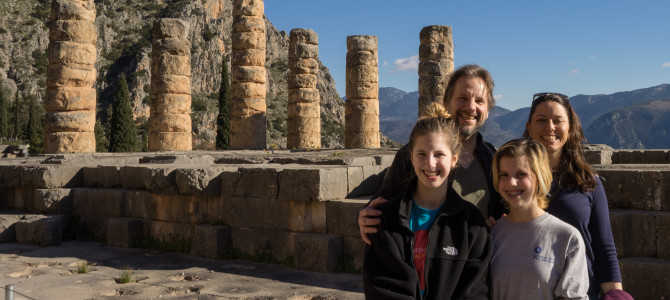 Greece – Day 3-4 From the high heavens to the center of the earth at Delphi